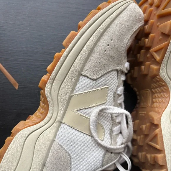 Veja White and Tan Women's Sneakers - Picture 9 of 13